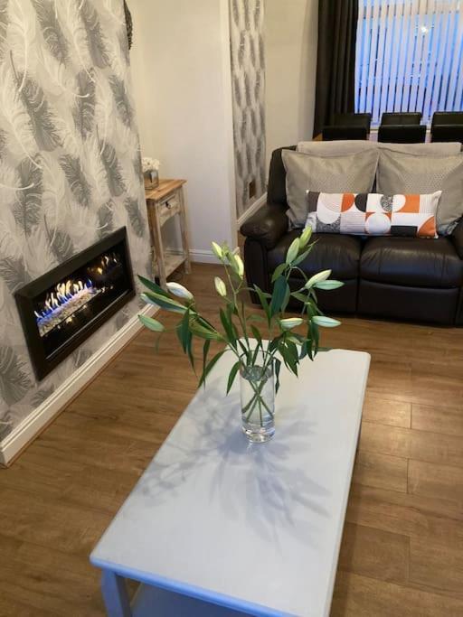 Coniston House Lancaster 3 Bedrooms Parking And Garden Dış mekan fotoğraf